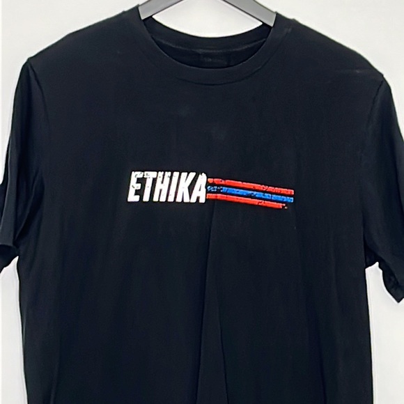 Ethika Short Sleeve Graphic T Shirt in Black- Medium - Picture 2 of 4